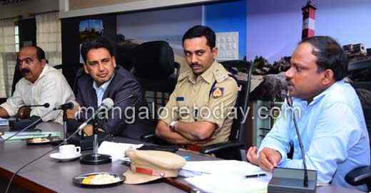 Money lenders  licences to be cancelled - DC